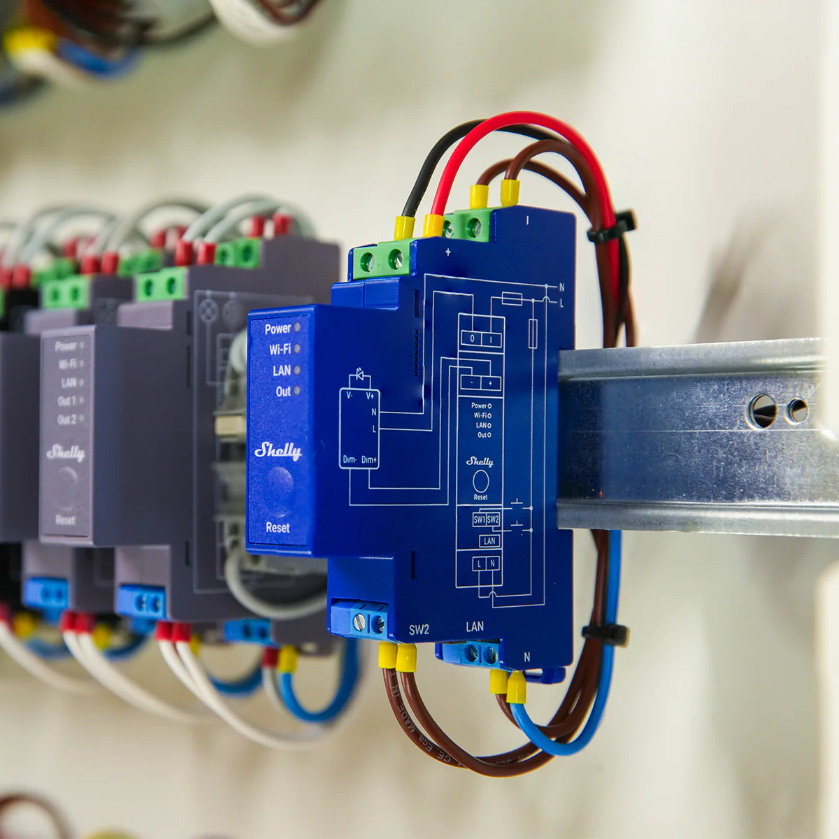 Shelly Pro Dimmer 0/1-10V PM - Image 2